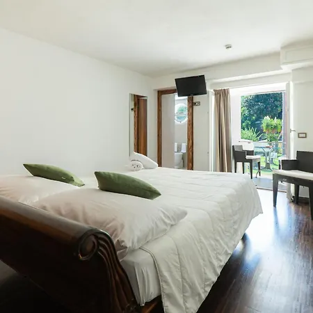 Otel Marina 10 Design & 4*