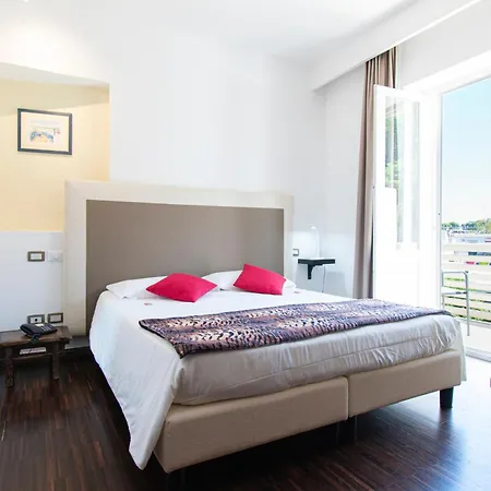 Marina 10 Design & Otel 4*