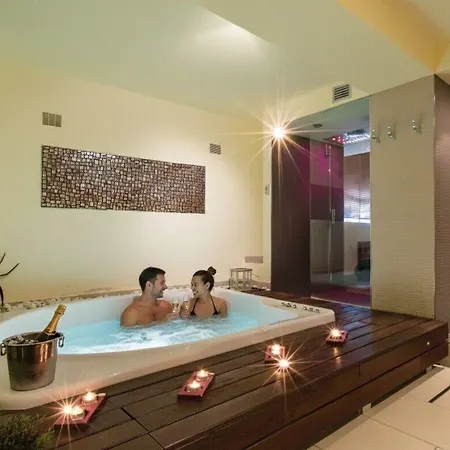 Hotel Marina 10 Design & 4*